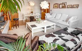 Oleiros Promenade Apartment